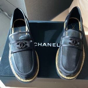 CHANEL women’s shoes